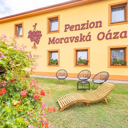 Penzion Moravská oáza Valtice Exterior foto